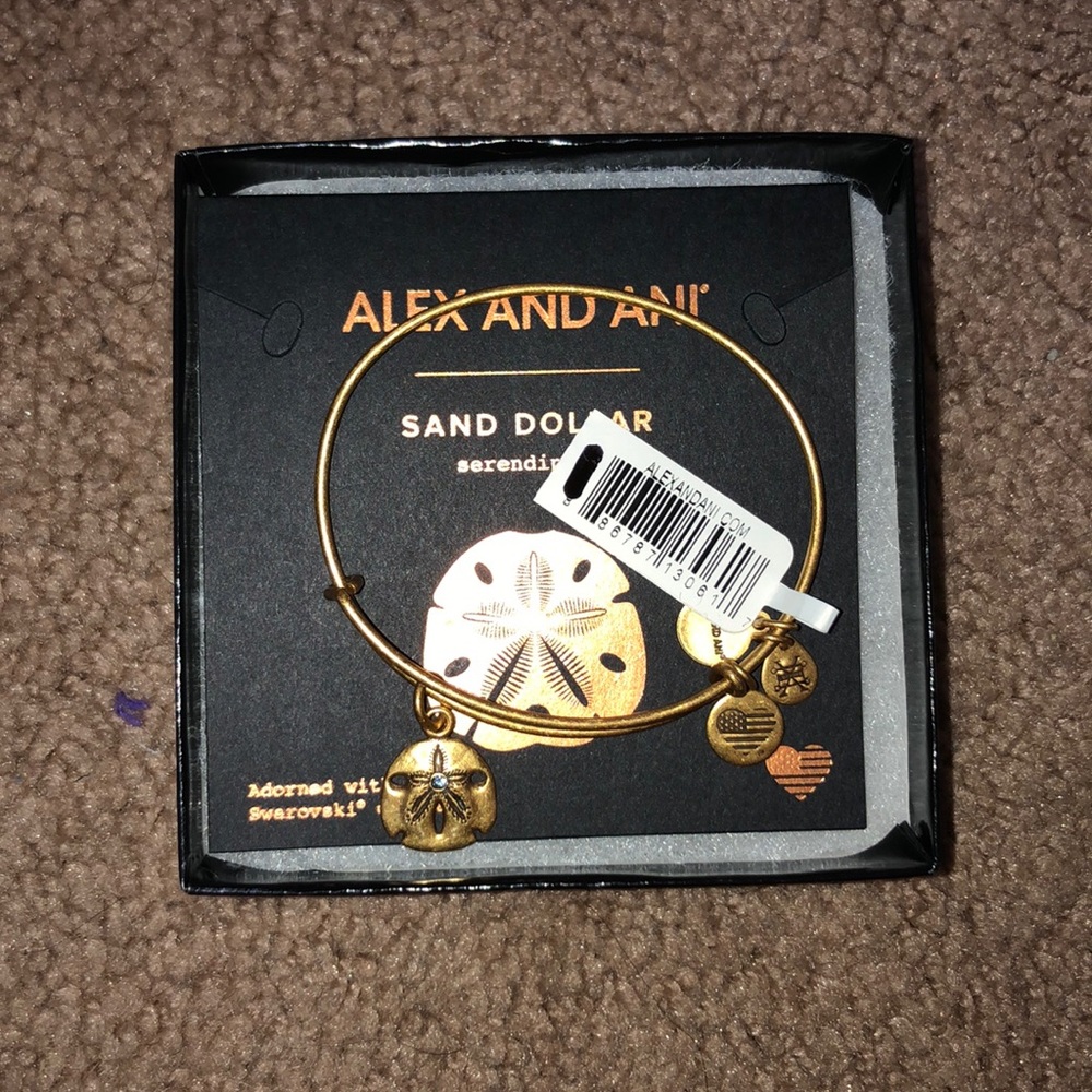 NWT Alex and Ani Sand Dollar Bangle